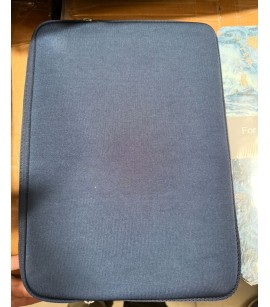 13" Laptop Sleeves and Clear Hard Cases. 5000 Units. EXW Los Angeles 